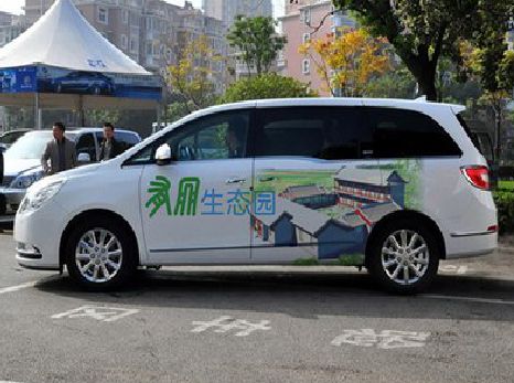 南岸区户外车贴喷绘如何保持效果?